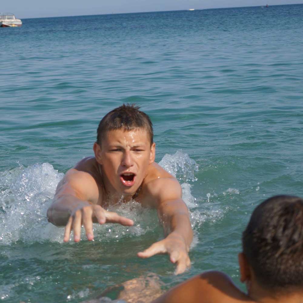 Правила поведения при купании в водоёмах